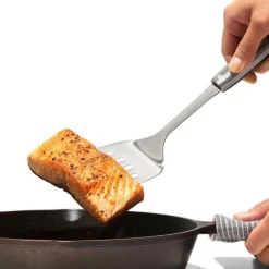 OXO Bakspaan Good Grips SteeL 21 Hot