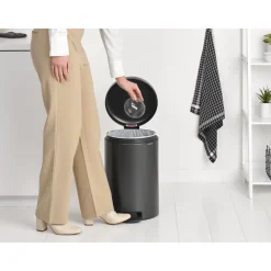 Brabantia NewIcon Pedaalemmer 20 L - Confident Grey Online
