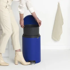 Brabantia NewIcon Pedaalemmer 20 L- Mineral Powerful Blue