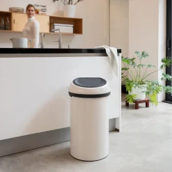 Brabantia Touch Bin Afvalemmer 60 Liter - Soft Beige
