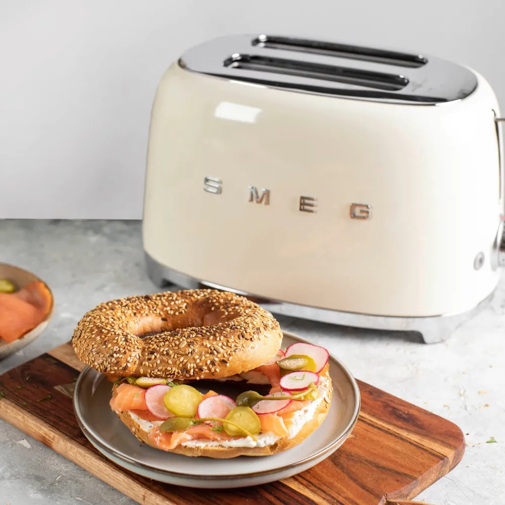 Smeg Broodrooster TSF01 2x2 50 Style Crème