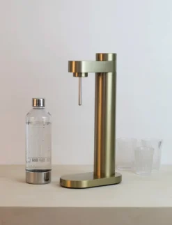 Stelton Bruiswatermachine Brus Carbonator Brushed Brass Hot