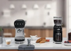 Espressomachine Smeg ECF02 50 Style Zwart