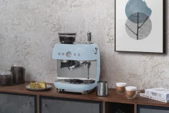 Smeg Espressomachine EGF03PBEU Pastelblauw Online