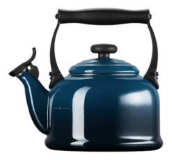 Le Creuset Fluitketel Tradition Nuit 2,1 Liter Outlet