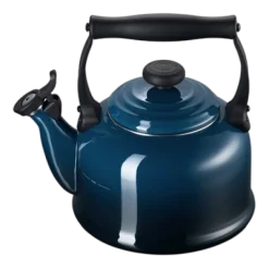 Le Creuset Fluitketel Tradition Nuit 2,1 Liter Outlet