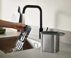 Keukencaddy Joseph Joseph Duo Steel Sink Tidy Zilver