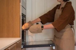 Tiseco Keukenhandschoen Home Studio Velmar Taupe (Set van 2) Best