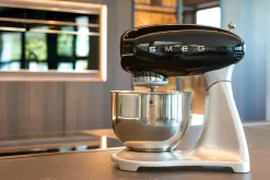Keukenmachine Smeg SMF02 50 Style Zwart