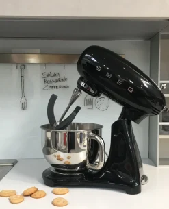 Smeg Keukenmachine SMF03 50 Style Zwart Discount