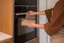Tiseco Pannenlap Home Studio Velmar Taupe (Set van 2) Best