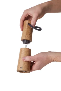 Peper- en zoutmolen Adhoc Yaso Bruin 20 cm