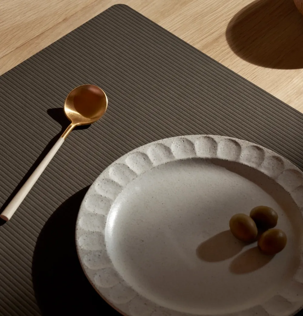 Lind DNA Placemat Square L Corduroy Nupo Caviar (Set van 4) Hot