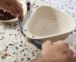 Vergiet Joseph Joseph Droplet Large Plastic Folding Colander
