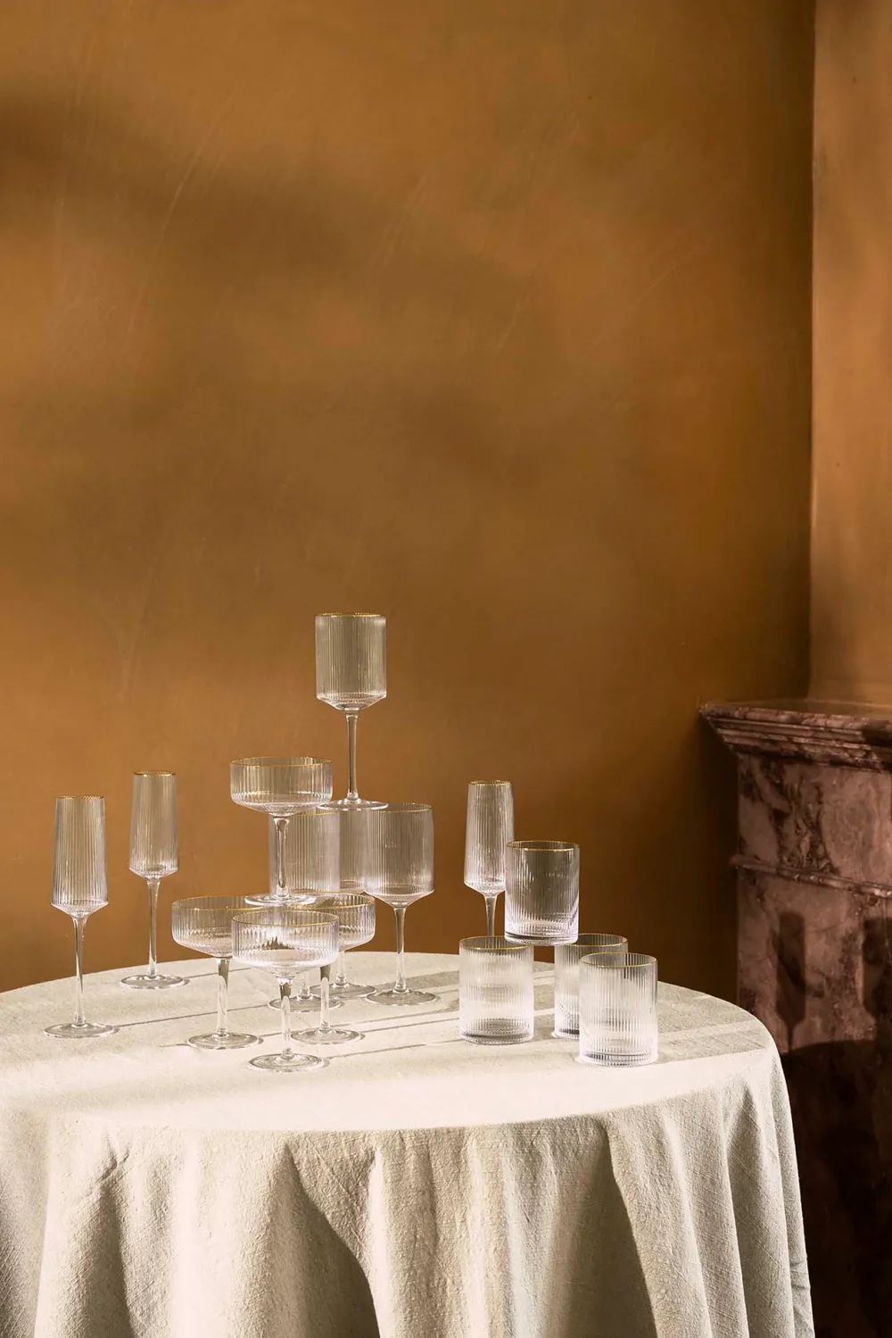 VT Wonen Wijnglas vtwonen with Gold Rim Clear 400 ml (Set van 4) Hot